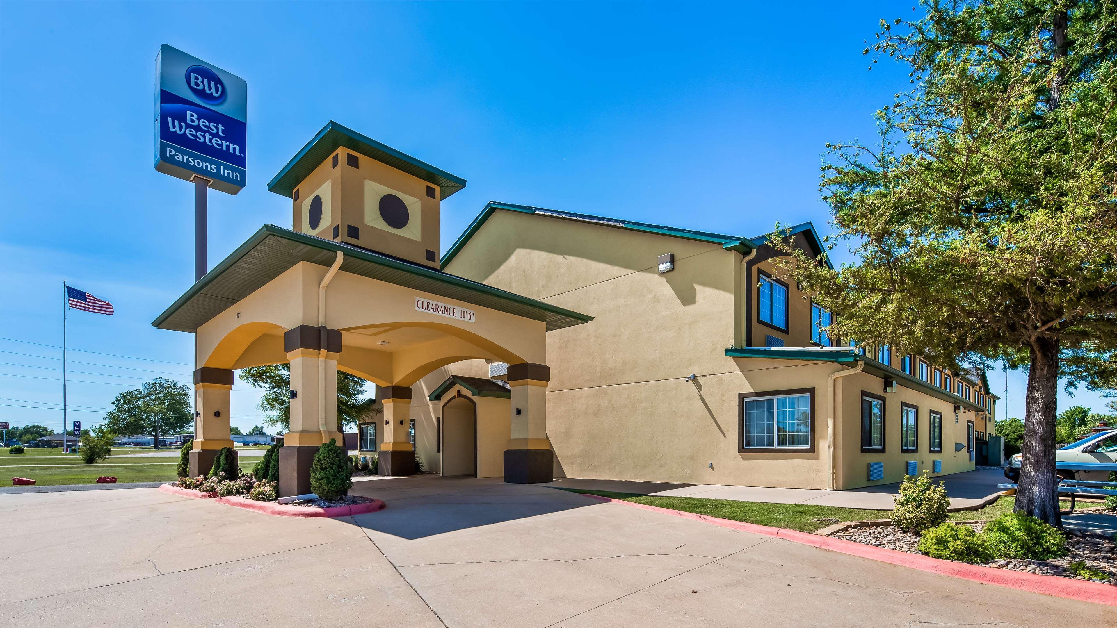Best Western Parsons Inn Exterior photo