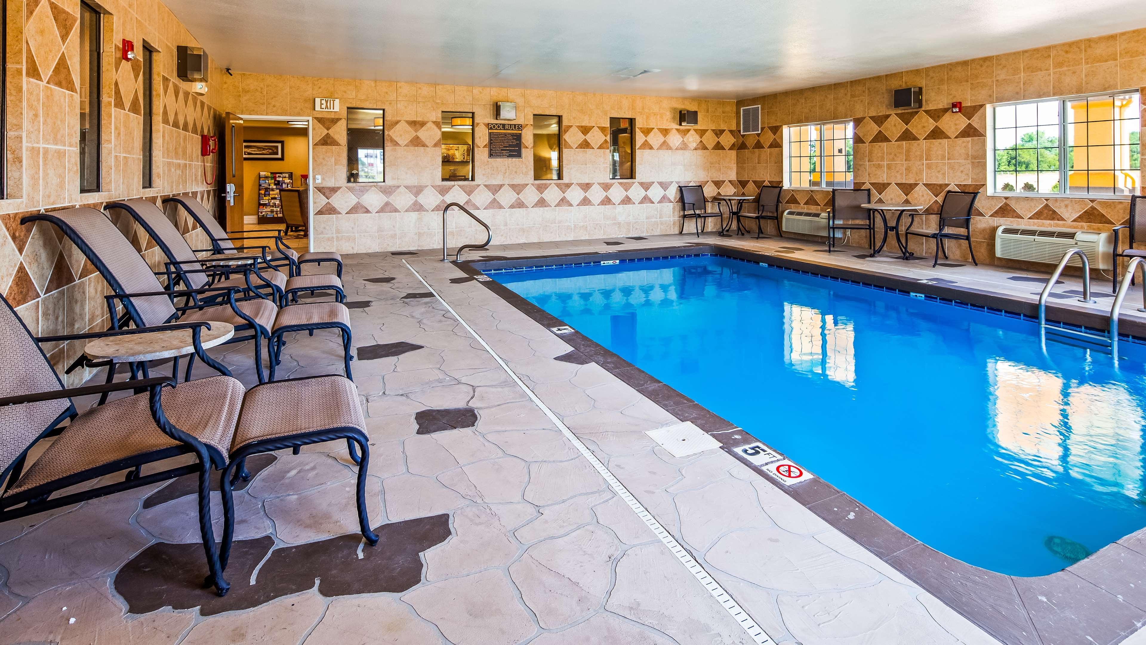 Best Western Parsons Inn Exterior photo