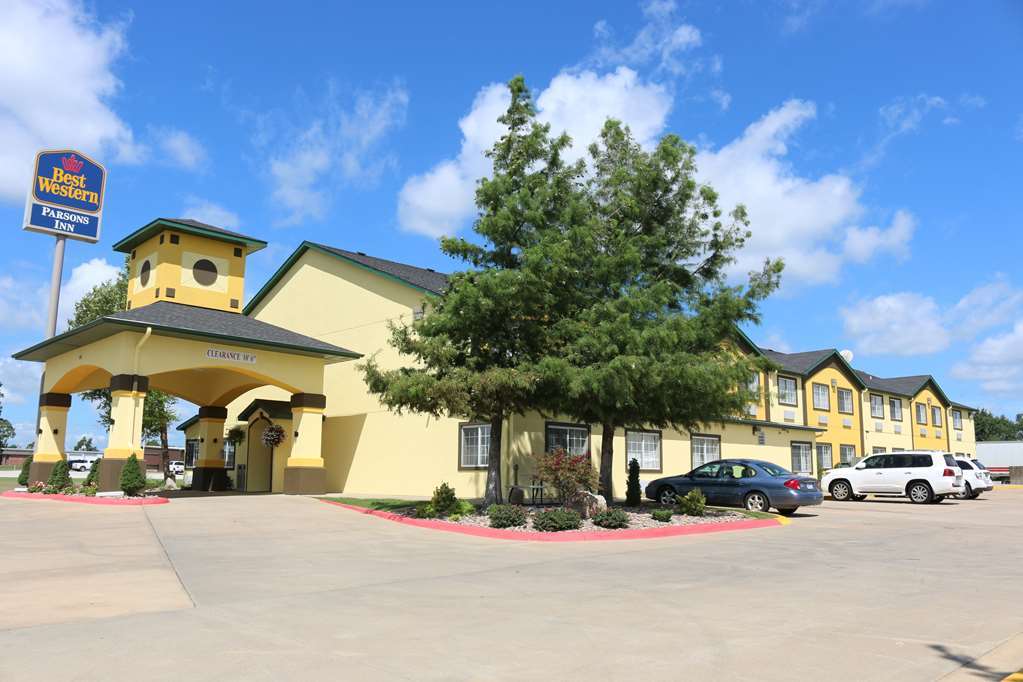 Best Western Parsons Inn Exterior photo