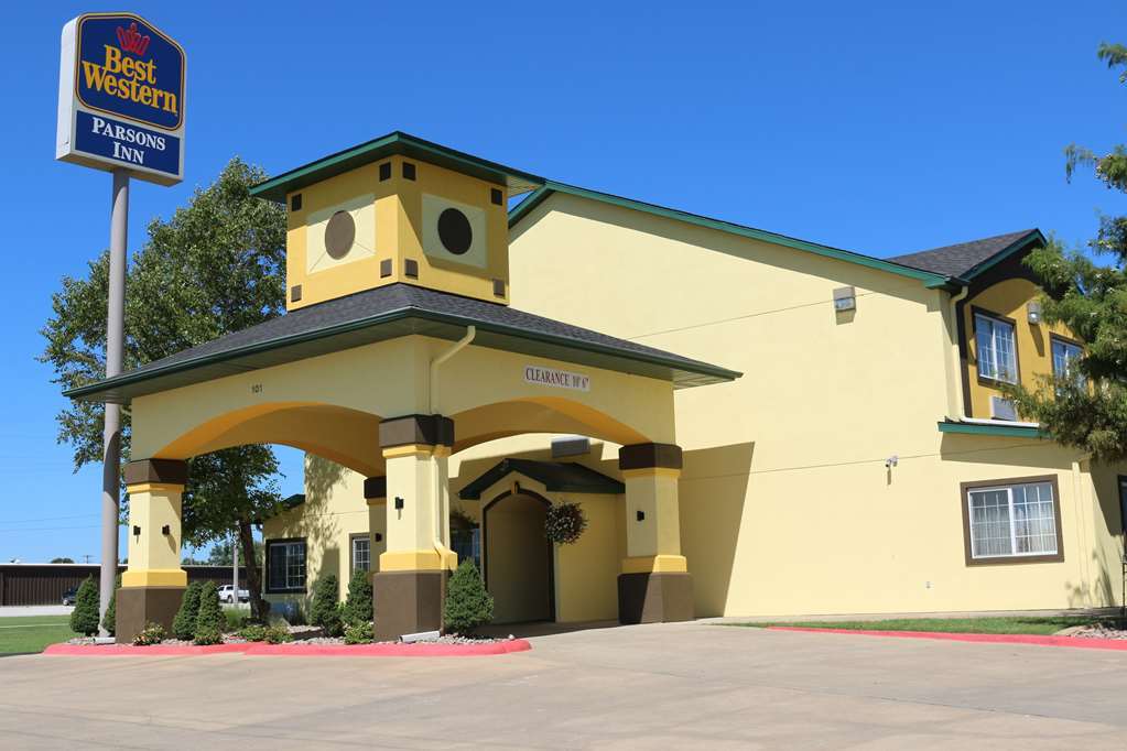 Best Western Parsons Inn Exterior photo